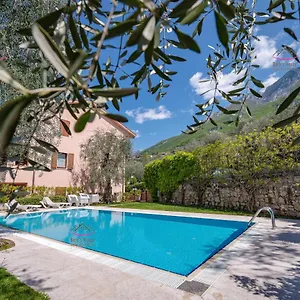 Garden Beth's House Apartment Brenzone sul Garda